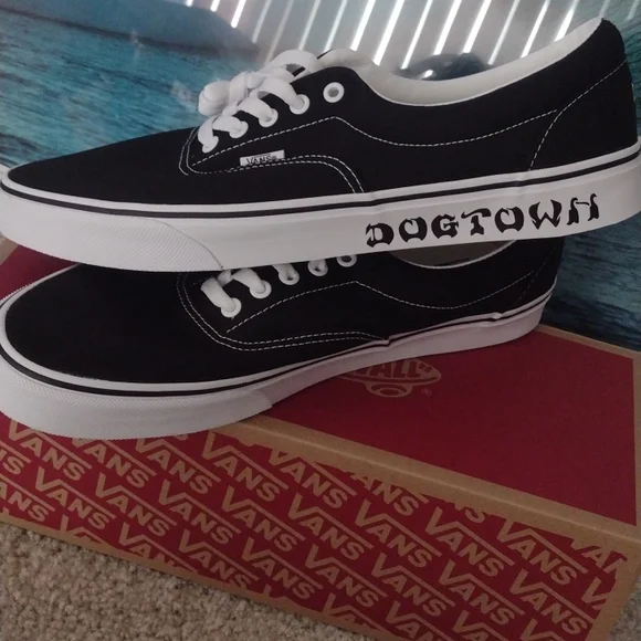 Vans Dogtown Shoes Collab mens size 13 black and white Era Style